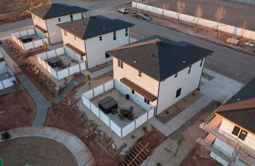 Hildale Casa | Majestic Zion Cottage with hot tub in Hildale