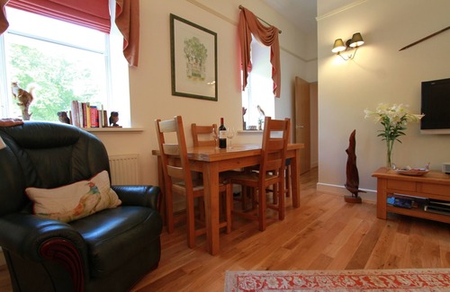 Fort Augustus Apartamento | ¡Major's Apartment en Loch Ness Abbey con piscina, gimnasio, tenis y más!