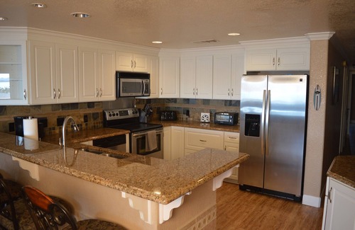 Havasu Lake Casa | Toy Box de los mayores - Amazing Home in Havasu Landing