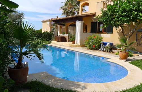 Can Picafort Casa | Casa de ensueño de estilo mallorquín: 3 habitaciones dobles, 2 baños, 3 terrazas, piscina, parrilla, ...