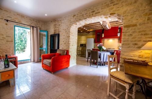 Saint-Wambert-des-Trois-Vallees Casa | Casa 2 o 3 personas -Jacuzzi + SPA y acceso a la piscina.