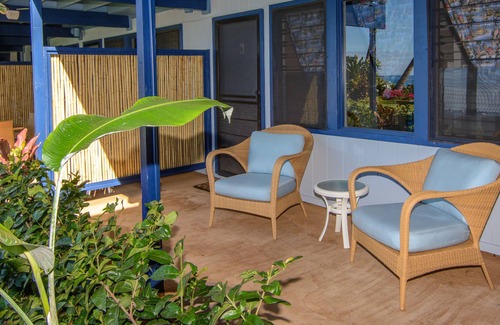 Historic Lahaina Front Street Hotel | MaKai Sunset Inn