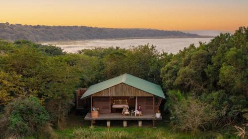 Makakatana Cabina | Makakatana Bay Lodge