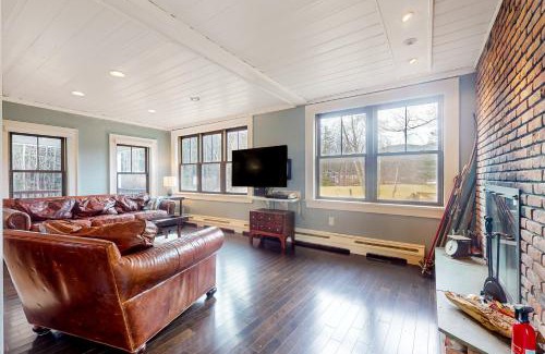 Wallingford Casa | Make for the Mountains