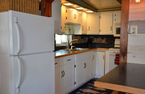 Brooklyn Cabaña | Irish Hills Lake Cottage