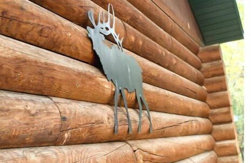 Fort Benton Casa | Make memories at our unique & family/pet-friendly log home in historic Ft Benton
