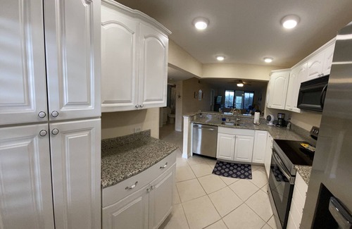 Hutchinson Island South Condominio | Make Memories That Last: Beach Condo for Unforgettable Stays