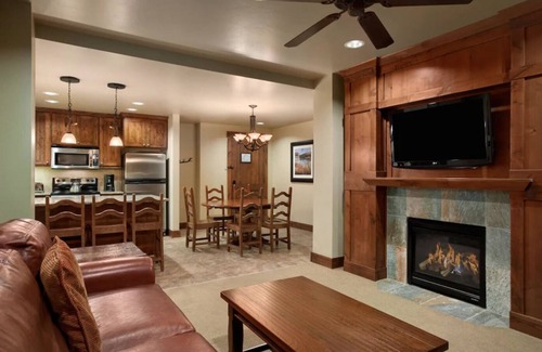 Breckenridge Complejo | Make memories this Holiday season at premier ski resort in Breckenridge Colorado