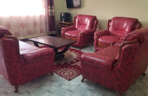 Kisoro Casa | Make memories with the fam: Perfect vacation home. walking to top attraction.