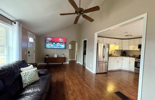 White Island Shores Casa | Make this charming, modern retreat your home away from home!!