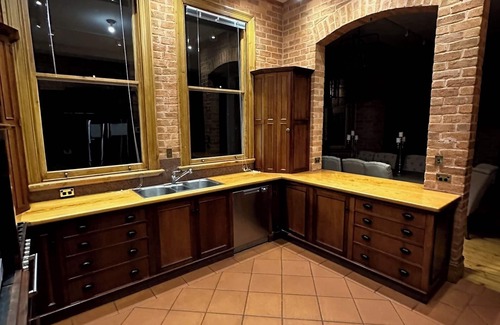 Bicton Casa | Make you holiday dreams come true at this well located, one of a kind property!