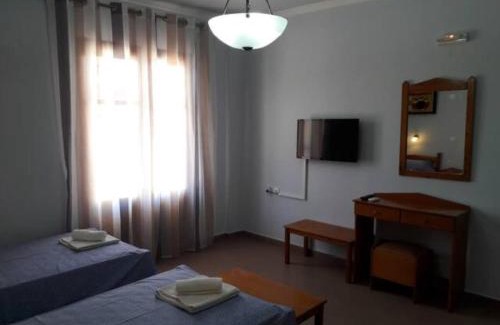 Karpenisi Apartamento | Makelli Budget Studio B4