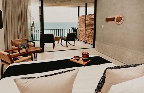 Zona Hotelera Norte Casa | Making The Best Memories Along The Way! Pool, Free Parking, Near Caletita Beach