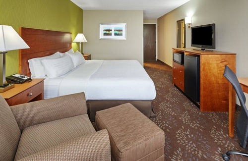 Matteson Casa | Making The Best Memories Along The Way! 2 Classy Units, Onsite Bar