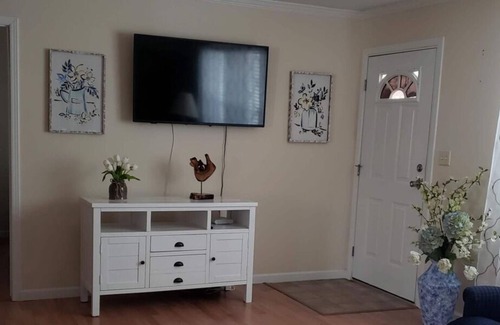 Longs Casa | Making The Best Memories Along The Way! Pool, Near Crown Park Golf Club