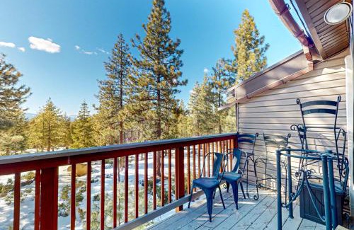 Zephyr Cove Apartamento | Making Waves, Unit B