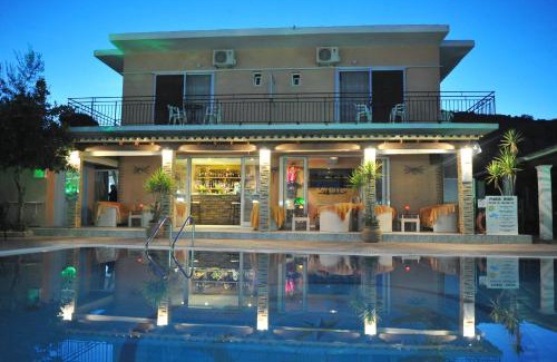 Messonghi Hotel | Makis louvlis apartments