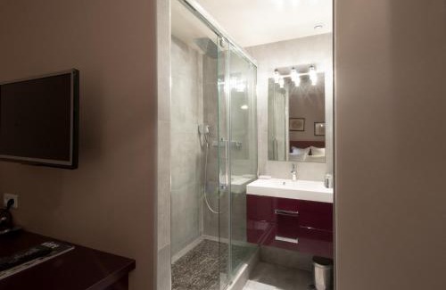 Ternes Hotel | Makom Pereire