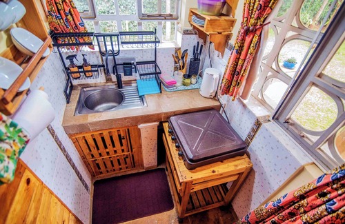 Langata Cabaña | Makyo Residences - Enchanting Pallet-Themed Olugulu Cottage