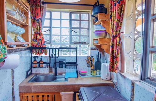 Langata Cabaña | Makyo Residences - Enchanting Pallet-Themed Olugulu Cottage