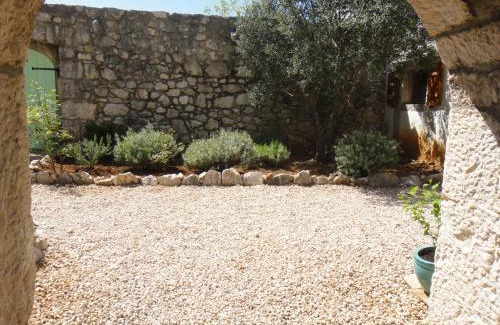 Bribir Casa | Mala Luka