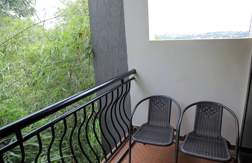 Kampala Casa | Malachite Apt 12