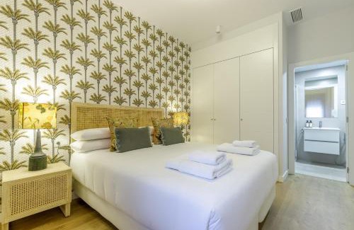 La Malagueta Apartamento | Malagueta Miramar with Shared Pool by Caleta Homes