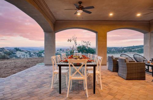Temecula Casa | Malbec by AvantStay Incredible Estate w Panoramic Views Bocce Ball Court