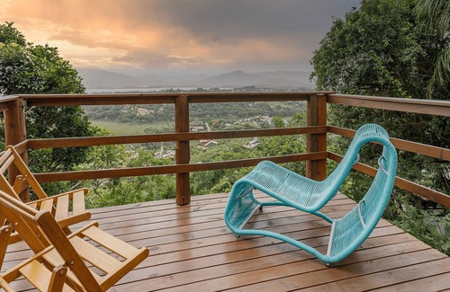 Praia do Rosa Alquiler De RV | Maldives Cabin with View - Sunset View Lodge