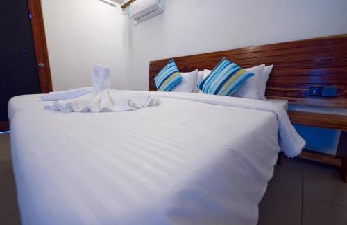 Dhiffushi Cama Y Desayuno | Maldivine Stay Dhiffushi
