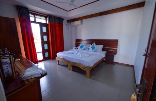Dhiffushi Cama Y Desayuno | Maldivine Stay Dhiffushi