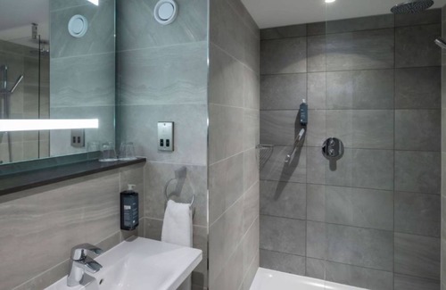 Merrion Hotel | Maldron Hotel Merrion Road