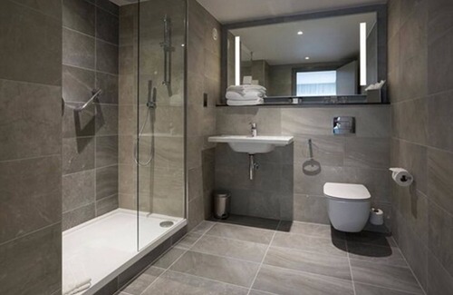 Broadstone Hotel | Maldron Hotel Parnell Square Dublin City