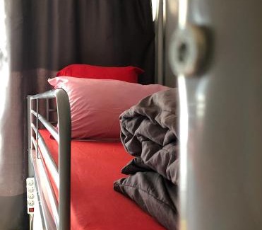 Cite Paul Eluard Casa | Male Shared room from 8pm-10am
