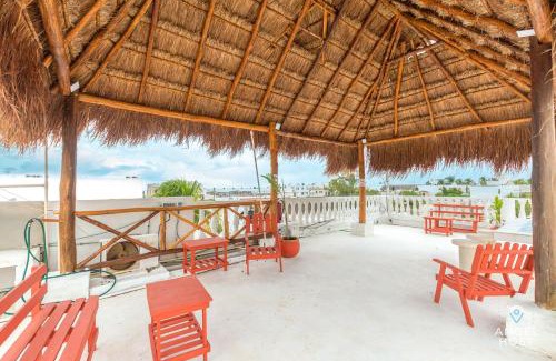 Municipio de Progreso Apartamento | Malecon Beach House in Progreso 1 block from beach