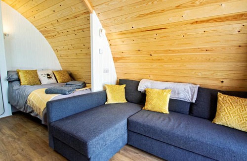 Airton Otro | Malhamdale Glamping