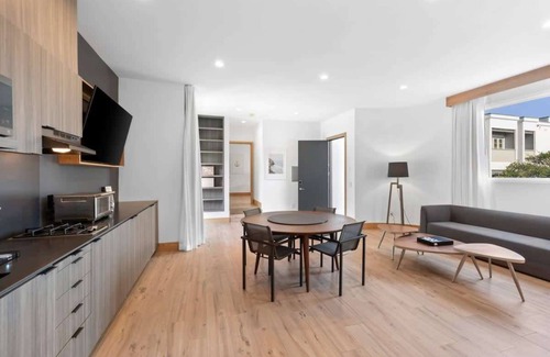 Eastern Malibu Apartamento | Malibu Sand Suite #15 - Ocean-side Carbon Beach