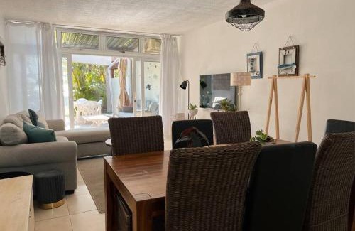 Selection Beach Apartamento | Mallorca Beachfront Unit Umdloti