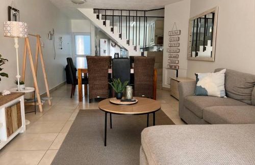Selection Beach Apartamento | Mallorca Beachfront Unit Umdloti