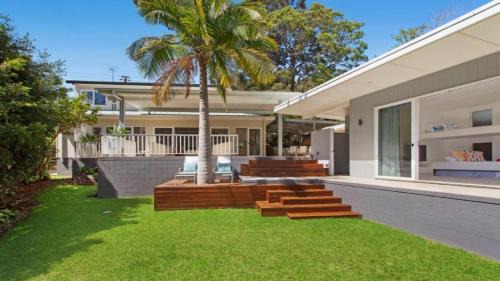 Macmasters Beach Casa | Malolo Costal Retreat , Wifi Accom Holidays