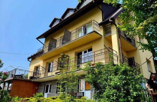 Polanczyk Casa | Malownicze Bieszczady - pokoje goscinne