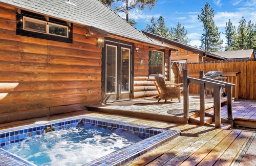 Big Bear City Cabina | Maltby Modern LOG Cabin #2307