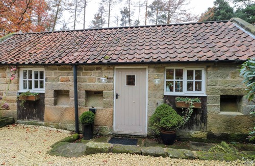 Urra Cabaña | MALTKILN HOUSE ANNEXE, pet friendly, with a garden in Stokesley