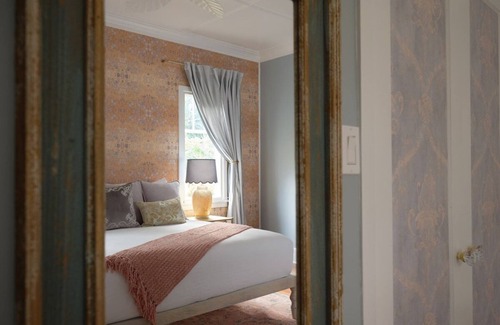 Wailuku Cama Y Desayuno | Mamane Suite - Historic charm and views