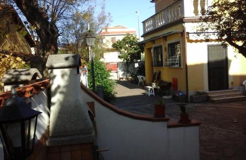Fiumicino Casa | Mamita villa