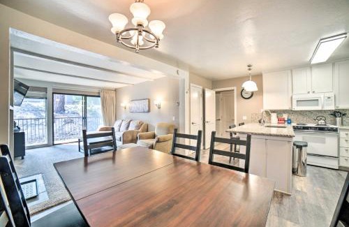 Mammoth Lakes Apartamento | Mammoth Mtn Escape with Pool and Walk to Ski Lift