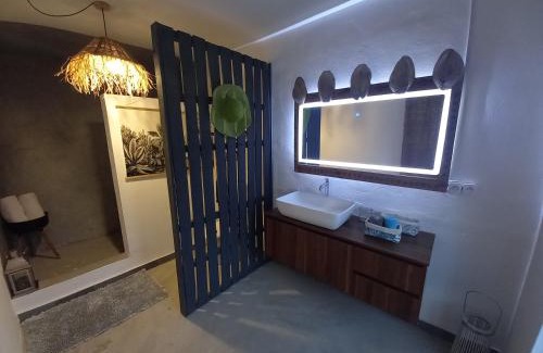 Rodrigues Island Cabina | Mamy Cherie