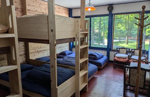 Nikko Cama Y Desayuno | Man only B&B KegonFalls