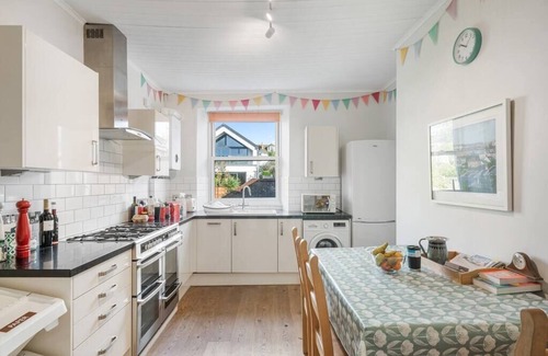 Maenporth Apartamento | Manacles - Spacious flat near beach with sea views & parking
