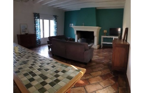 Arles Apartamento | MANADE BLANC, Gîte for 9 PEOPLE